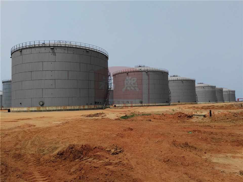 تطبيق طلاء خزان الوقود في أنغولا